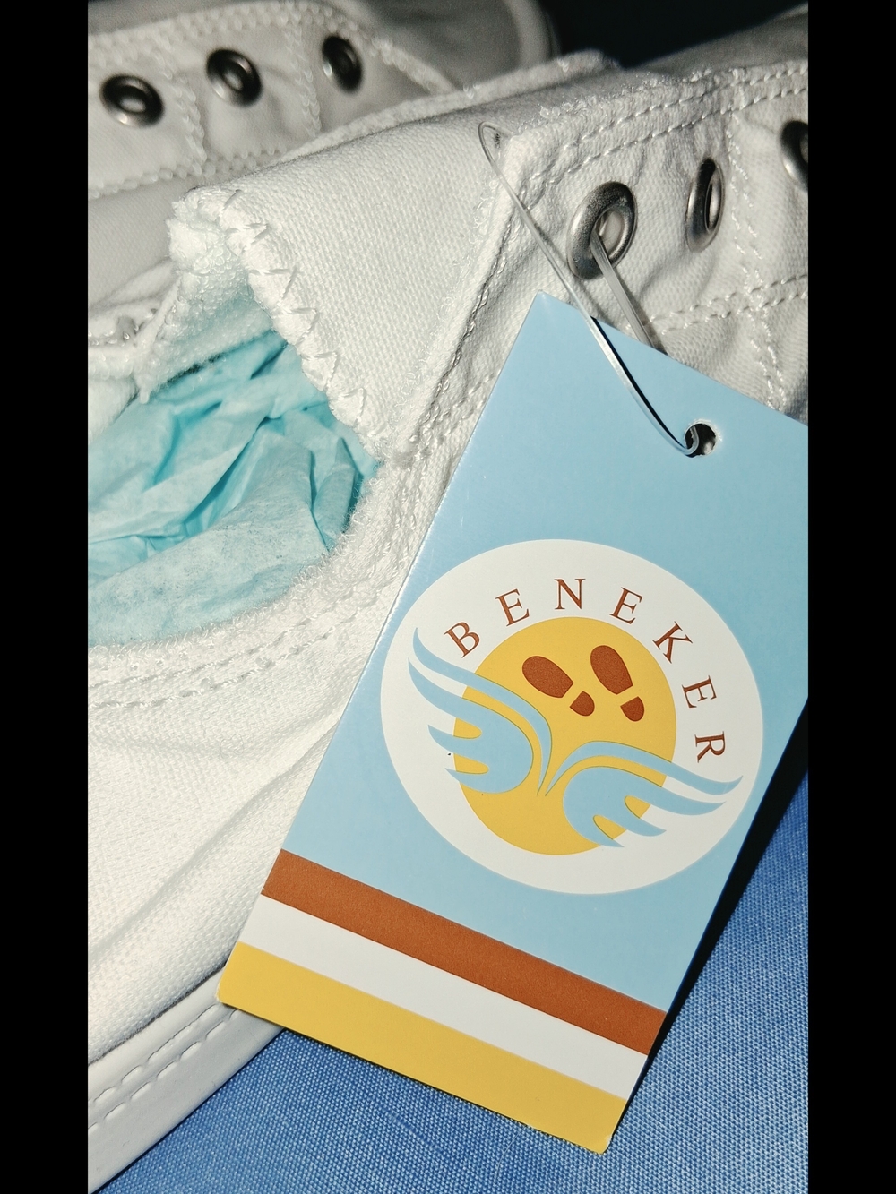 Beneker White Canvas Low-Top Sneakers